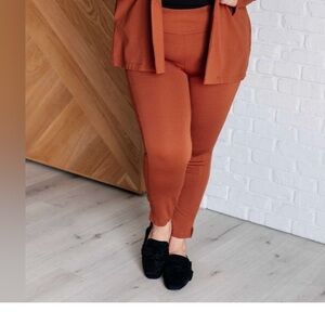 Women's Rust Skinny Pants